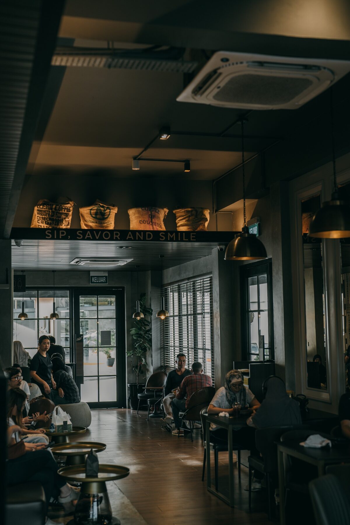 Roasted Sip Kiulap interior